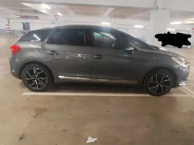 Gebraucht Citroën DS5 165 PS (121 kW) 2012 Grau Kleinwagen
