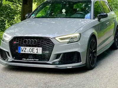 Gebraucht Audi RS3 Sport 400 PS (294 kW) 2018 Grau Limousine