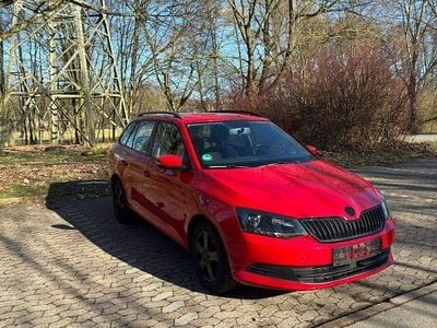 Gebraucht Skoda Fabia Ambition 95 PS (69 kW) 2018 Rot Kombi