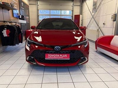 Gebraucht Toyota Corolla Team 140 PS (102 kW) 2024 Emotional red metallic