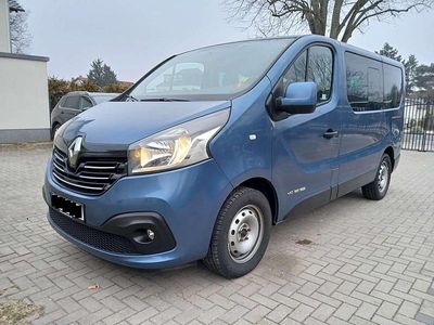 Gebraucht Renault Trafic 125 PS (91 kW) 2017 Blau Van / Kleinbus