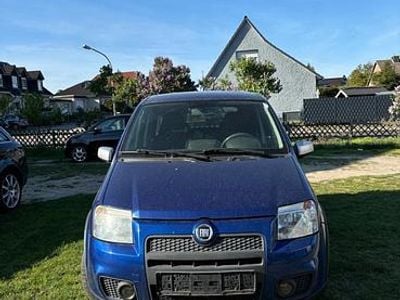 Gebraucht Fiat Panda 101 PS (74 kW) 2010 Blau Kleinwagen