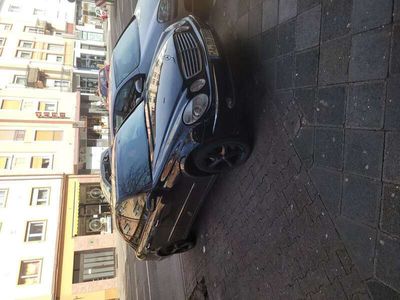 Mercedes E320