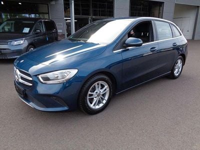 Blau Gebraucht 2019 Mercedes B180 Van / Kleinbus | 16.500 € (Etwas zu teuer)