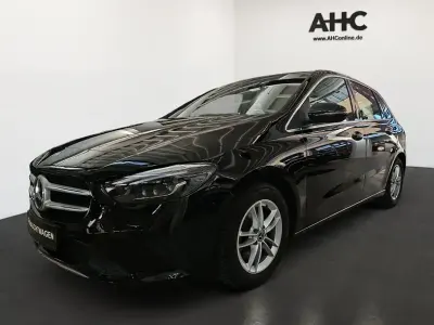 Gebraucht Mercedes B200 Progressive 163 PS (119 kW) 2020 Schwarz Van / Kleinbus