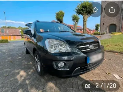 Gebraucht Kia Carens 140 PS (102 kW) 2007 Schwarz Van / Kleinbus