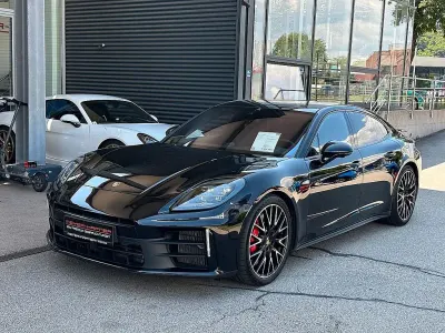 Gebraucht Porsche Panamera 4S E-Hybrid 544 PS (400 kW) 2025 Schwarz Kleinwagen