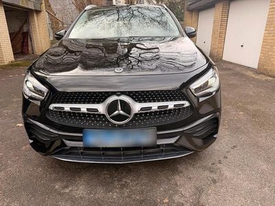 Gebraucht Mercedes GLA180 AMG 136 PS (100 kW) 2022 Schwarz SUV