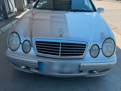 Gebraucht Mercedes CLK200 Avantgarde 163 PS (119 kW) 2003 Silber Cabrio