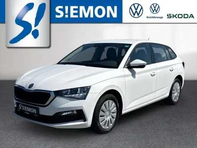 Gebraucht Skoda Scala Cool Plus 95 PS (69 kW) 2022 Weiß Kleinwagen