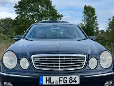 Usado Mercedes E200 Elegance 163 CV (119 kW) 2003 Negro Berlina