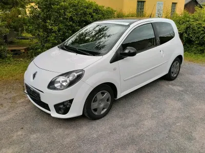 Gebraucht Renault Twingo Night&Day 75 PS (55 kW) 2010 Weiß Kleinwagen