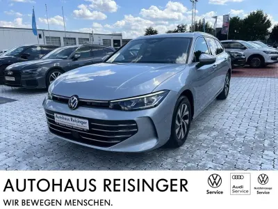 Gebraucht VW Passat Business 150 PS (110 kW) 2024 Oyster silver (silber) Kombi