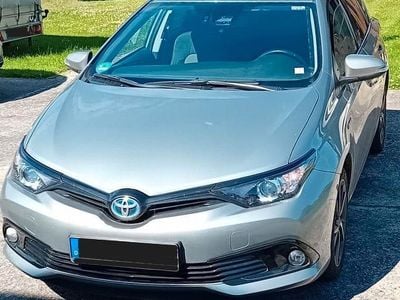 Toyota Auris Hybrid