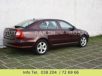 Rot Gebraucht 2012 Skoda Octavia Family Limousine | 4.500 € (Teuer)
