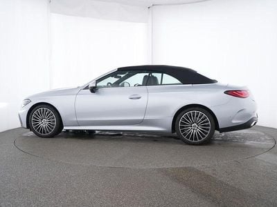 Usata Mercedes CLE300 AMG 258 CV (189 kW) 2025 Argento Cabrio