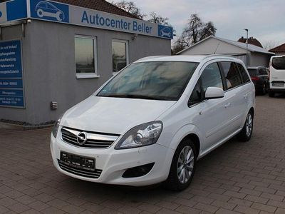 Gebraucht Opel Zafira Family 140 PS (102 kW) 2015 Weiß Van / Kleinbus
