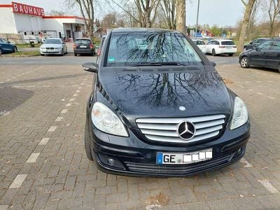 Usata Mercedes B180 109 CV (80 kW) 2006 Nero Monovolume