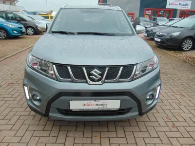 Gebraucht Suzuki Vitara 140 PS (102 kW) 2017 Silber SUV