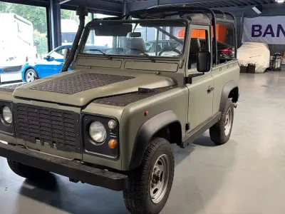 Gebraucht Land Rover Defender 113 PS (83 kW) 1997 Grün Cabrio