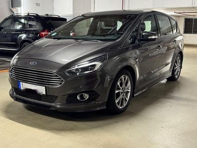 Gebraucht Ford S-MAX ST-Line 160 PS (117 kW) 2018 Magnetic Van / Kleinbus