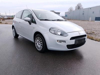 Weiß Gebraucht 2012 Fiat Grande Punto Kleinwagen | 2.650 € (Fairer Preis)