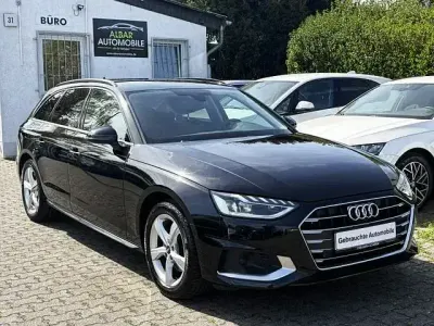 Używany Audi A4 Advanced 163 KM (119 kW) 2023 Czarny Kombi