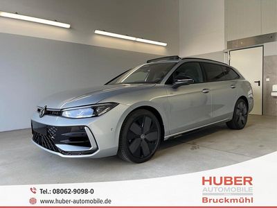 Neu VW Passat R-line 265 PS (194 kW) 2025 [f0f0] oyster silver metallic Kombi