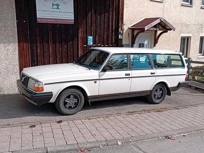 Gebraucht Volvo 245 115 PS (84 kW) 1990 Weiß Kombi