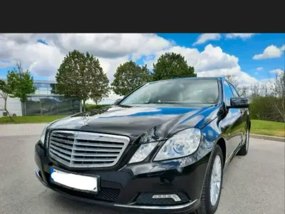 Gebraucht Mercedes E350 292 PS (214 kW) 2010 Schwarz Limousine