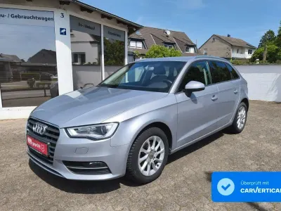 Używany Audi A3 Sportback Attraction 110 KM (80 kW) 2016 Srebrny Hatchback