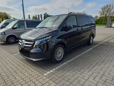 Gebraucht Mercedes V220 Edition 163 PS (119 kW) 2023 Schwarz Van / Kleinbus