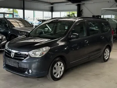 Gebraucht Dacia Lodgy 107 PS (78 kW) 2015 Blau Van / Kleinbus