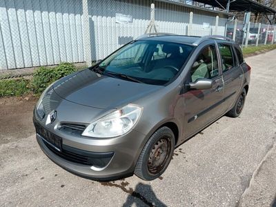 Renault Clio II