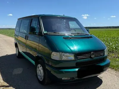 Gebraucht VW Multivan 102 PS (75 kW) 1997 Grün Van / Kleinbus