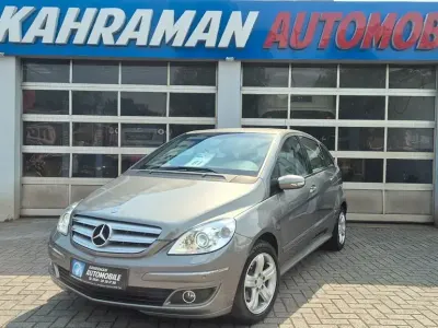 Gebraucht Mercedes B200 136 PS (100 kW) 2008 Grau Van / Kleinbus