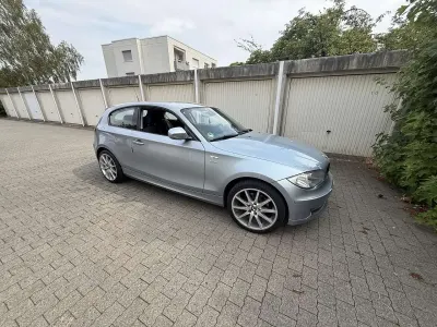 Gebraucht BMW 116 122 PS (89 kW) 2010 Blau Kleinwagen