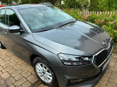 Gebraucht Skoda Fabia Selection 95 PS (69 kW) 2024 Graphitegrau metallic Kleinwagen