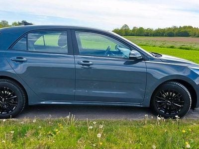 Usata Kia Rio Vision 101 CV (74 kW) 2022 Grigio Utilitaria