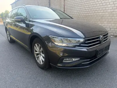 Gebraucht VW Passat Business 150 PS (110 kW) 2021 Grau Kombi