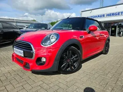 Gebraucht Mini John Cooper Works Cabriolet 136 PS (100 kW) 2019 Chili (solar) red Cabrio