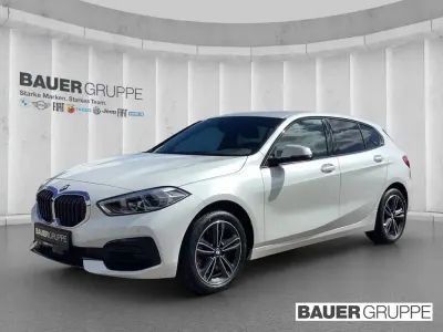 Gebraucht BMW 120 Sport Line 178 PS (130 kW) 2023 Weiss Limousine