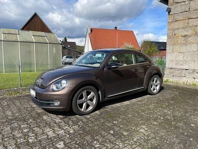 Usata VW Beetle Design 160 CV (117 kW) 2014 Marrone Utilitaria