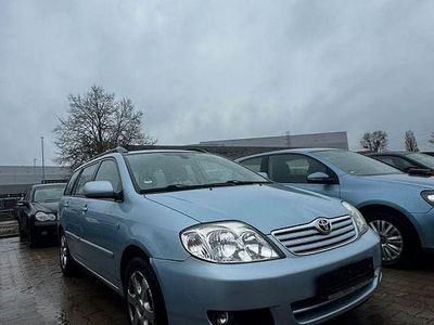 Usata Toyota Corolla 110 CV (80 kW) 2004 Blu Berlina