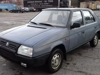 Brugt Skoda Favorit 63 HK (46 kW) 1988 Grå Hatchback