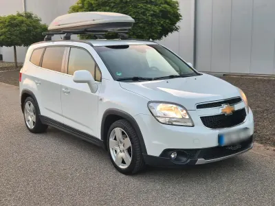 Gebraucht Chevrolet Orlando 141 PS (103 kW) 2012 Weiß Van / Kleinbus
