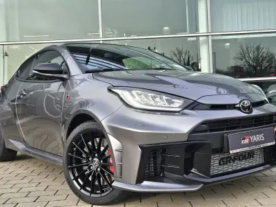 Gebraucht Toyota Yaris 280 PS (205 kW) 2025 Palladium silber Kleinwagen