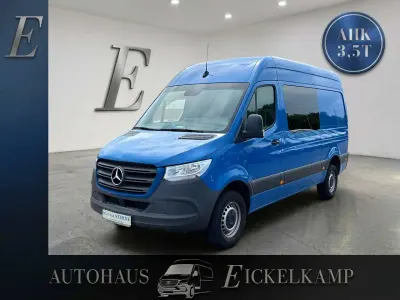 Gebraucht Mercedes Sprinter 190 PS (139 kW) 2022 Blau Van