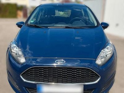 Gebraucht Ford Fiesta 101 PS (74 kW) 2016 Blau Kleinwagen