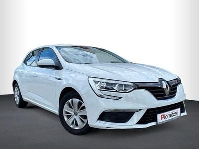 Weiß Gebraucht 2019 Renault Mégane IV Life Limousine | 11.765 € (Fairer Preis)